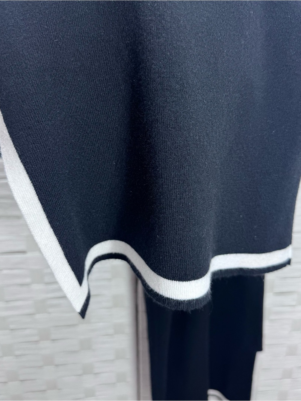 Amazon Black w/White Border Contrast Relaxed Fit Lounge Set Size Large - Picture 11 of 14